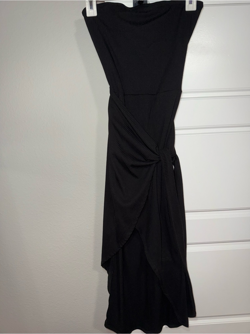 Forever 21 Black One-Shoulder Knot-Detailed Dress